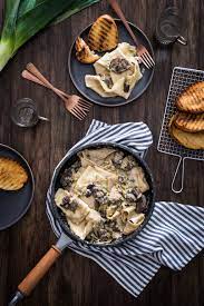 Mushroom And Leek Pasta With Garlic Bruschette Kitchen Joy Leek Pasta Garlic Pasta Stuffed Mushrooms