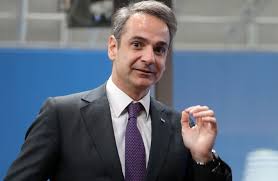 وعند مصب البحر الأدرياتيكي، كانت الجزر الأيونية جزءاً رئيسياً من أراضي البندقية، وتعد مدينة كورفو المحمية من قبل اليونسكو أحد أفضل الأمثلة على. Ø±Ø¦ÙŠØ³ ÙˆØ²Ø±Ø§Ø¡ Ø§Ù„ÙŠÙˆÙ†Ø§Ù† Ù…Ø³ØªØ¹Ø¯ Ù„Ù„Ù‚Ø§Ø¡ Ø£Ø±Ø¯ÙˆØºØ§Ù† Ø¥Ø°Ø§ ØªØ±Ø§Ø¬Ø¹ Ø§Ù„ØªÙˆØªØ±