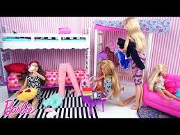 Cœur de princesse (barbie as the princess and the pauper) est un long métrage d'animation américain réalisé par william lau et distribué directement en vidéo en 2004. Barbie Ecole Des Princesse 3gp 3gp Mp4 Mp3 Flv Indir