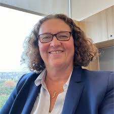 Neil Lott's Instagram, Twitter & Facebook