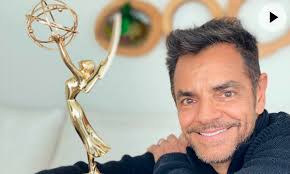 Эухе́нио александрино гонсалес дербес (исп. Eugenio Derbez Por Fin Recibio Su Primer Emmy Y Esta Fue Su Reaccion