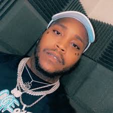 Stephanie Rojo (@rojosteph)