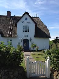 Maison Typique De Sylt Places In Europe Beautiful Villages Lubeck