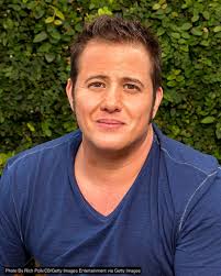 Cher's son Chaz Bono is in a relationship with his “amazing” partner who is  also famous in the entertainment industry 😍 more about his love life in  the comments 👇