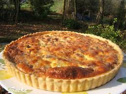 Tarte A L Andouillette Et Capres Sur Une Pate Brisee Aux Graines De Moutarde Recette Ptitchef Recette Andouillette Tarte Graine De Moutarde