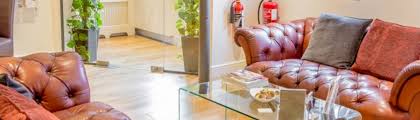 Cosmetic courses offer award winning botox & dermal filler training courses across 2 training centres in birmingham, edgbaston and alvechurch. Botox Filler Training Courses In Birmingham Cosmetic Courses