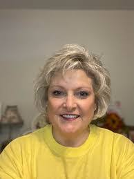 Lenora Yarbrough's Instagram, Twitter & Facebook