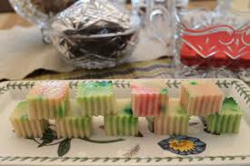 Puding adalah pencuci mulut, sesuai untuk orang yang craving makanan manis. Agar Agar Kastard Azie Kitchen