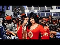 سميرة توفيق يا عين موليتين التسجيل الأصلي aesthetic roses peace and love damask