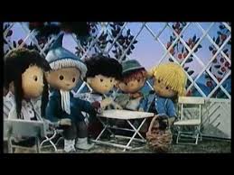 Manchmal weiß ich nicht genau ob da jetzt ein komma hin muss oder nicht wann & wo kommt ein komma hin? Sandmann Unser Sandmannchen Kommt Mit Einem Schienenbus Folge Mit Fuchs Und Elster Kinderfilme Serien Kostenlos Online Schauen