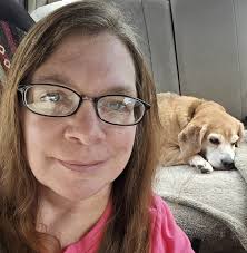 Please help me find this sweet girl a safe and loving home. I can't keep  her, I don't have enough space. Please share‼️