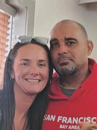 Would anyone please be able to edit out my sunglasses and make the  background plain? Thank you so much xx