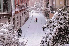Die aktuelle wettervorhersage für madrid für die nächsten 9 tage. Bilderstrecke Zu Spanien Auf Dreissig Stunden Schneefall Folgt Die Grosse Kalte Bild 2 Von 9 Faz