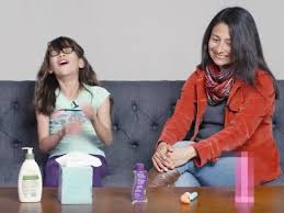 El vídeo de padres enseñando a sus hijos a masturbarse que levanta ampollas