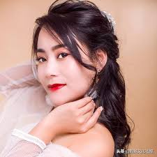 栾明星第一张个人单曲专辑一起嗨- 每日头条