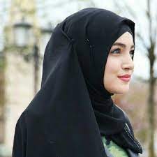 Do Muslims think that a girl in hijab or niqab look prettier / more  beautiful? - Quora