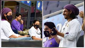 Get the list of shahrukh khan's upcoming movies for 2021 and 2022. Ipl 2020 Shah Rukh Khan Frantically Cheers For Kolkata Knight Riders In Dubai View Viral Pics And Videos Bollywood Bubble