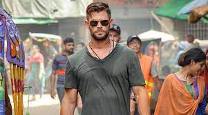 It is directed by sam hargrave (in his feature directorial debut) and written by joe russo. Extraction First Look Chris Hemsworth Is Mission Ready Entertainment News The Indian Express