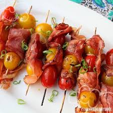 Gegrillte Schinken Tomatenspiesse Essen Ohne Kohlenhydrate Rezept Gegrilltes Essen Lecker Rezepte