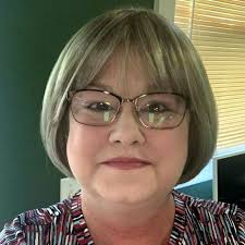 Lisa Daidone's Instagram, Twitter & Facebook