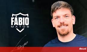 Fábio Matos emprestado pelo Leixões ao Paredes