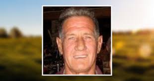 Krystle Everett's Instagram, Twitter & Facebook