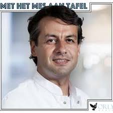 Met het Mes aan Tafel