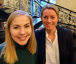 Ho er berre litt uvel»