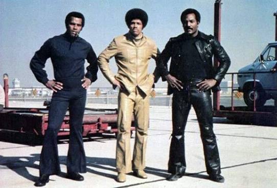 3BlackGeeks Podcast: 3BGClassic| Three The Hard Way