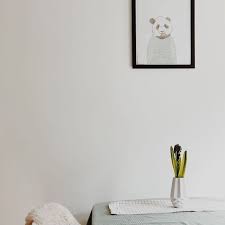 Cleanes Esszimmer Und Trotzdem Gemutlich Mit Klaren Hellen Farben Einem Hauch Mint Und Verscheidenen Stoffen Home Decor Decals Home Decor Decor