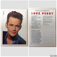 Messy hairstyles, on the contrary. Bravo Autogramm Luke Perry Luke Perry Luke Perry