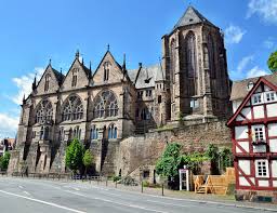 Los principales representantes de esta corriente han sido cohen, natorp, cassirer y stammler, quienes, rechazando la tendencia materialista de la doctrina de kant, hicieron suyos los principios del idealismo subjetivo consecuente. 11 Reasons Why You Should Visit Marburg Germany