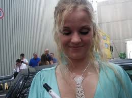 Patricia sadowski (2006) preluders war eng däitsch girlgroup déi 2003 am kader vun der 3. Who Is Anne Ross Dating Anne Ross Boyfriend Husband