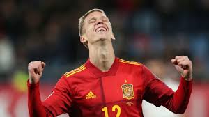 Graue haare jung haarschnitte für lange haare salz und pfeffer haar haare natürlich aufhellen graue haare highlights interessante gesichter inspirierende frauen trendige haarfarben haare locken. Sergio Ramos Ist Spaniens Nationalheiligtum Wichtiger Als Der Coach Eurosport