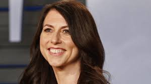 Mackenzie scott surprised the world by announcing she had made $1.7 billion in donations to 116 learn how every donor can learn from the mackenzie scott philanthropy playbook and apply these. B7uri9zot2l2hm