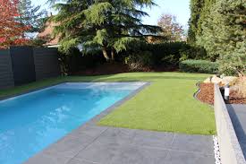 Gazon Synthetique Piscine Tom Pousse Paysage