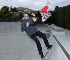 Sane trilogy was an entertaining reminder on the appeal of 3d platformers and tony hawk's pro skater 1 + 2 does just as. Tony Hawk Attacked For Taking His 4 Year Old Daughter On Skateboard Rides Without A Helmet