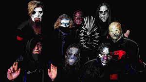 Your theory is probably right. Slipknot Corey Taylor Erklart Motivation Fur Seine Neue Maske