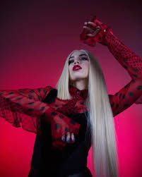 Ava Max On Instagram Try And Pull Me Down I Beg You Let Me Show You How Strong I Am Celebrities Psycho Girl Selfie Poses