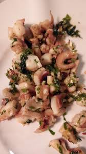 Recette Poulpes Sautes En Persillade En Video Recette Recette Poulpe Recette Recette Poisson
