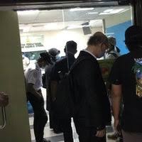 Pemakluman penutupan sementara operasi pejabat tanah dan galian negeri selangor (ptgs) merangkumi kiosk perserahan dan pungutan smartbox bahagian pendaftaran hakmilik dan bahagian hakmilik strata berikutan pelaksanaan perintah kawalan pergerakan (pkp) penuh (full lockdown) bermula pada 31 mei 2021 Pejabat Tanah Dan Galian Selangor Government Building