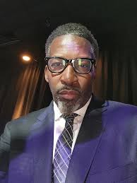 Happy 33rd birthday to me 💋💋💋💋🎂🎂🎂