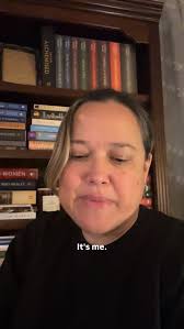 #bookstagram #booksta #womenwhoread #fantasybook #alifeinchapters