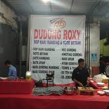 Karena ini saya makannya di cabangnya yang salah satunya ada di jalan cempaka putih. Sop Kaki Kambing Dudung Roxy Betawinese Restaurant In Dinoyo