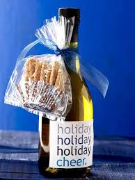 51 Diy Food Gifts Way Sweeter Than Store Bought Wine Wrap Wine Christmas Gifts Pretty Wine
