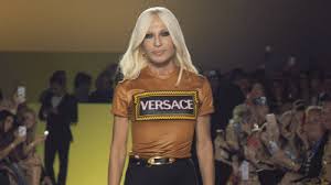 Giovanni maria gianni versace (italian: Gianni Versace News Hintergrunde Textilwirtschaft