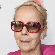 Bafta-winning Emmerdale and Hollyoaks actress Georgina Hale dies