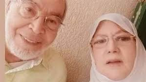 هربت نعيمه(شمس البارودى)من قريتها للقاهرة، تحلم بأضوائها والثراء للتمتع بحياة جديدة، ولكنها إصطدمت بالواقع المرير، وأن كل شيئ بثمنه، وأحيانا تدفع. Pxw1zqwob4kp M