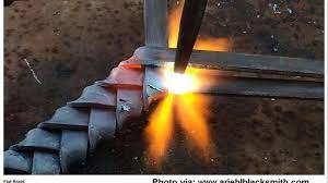 I M Willing To Bet This Can Be Done With Heavy Gauge Copper Brass Silver Or Even Gold Blacksmithing Welding Projects Welding Art