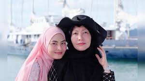 She gave her fan base the nickname wany hasnizers. Wany Bersyukur Ujian Swab Negatif